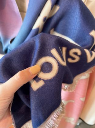 Picture of LV scarf