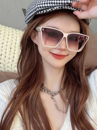 Picture of Dior   Sunglasses