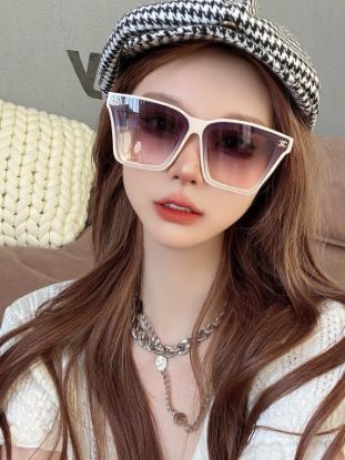 Picture of Dior   Sunglasses