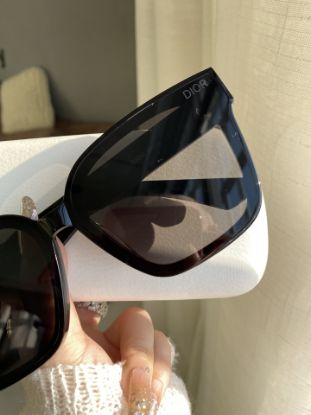 Picture of Dior   Sunglasses