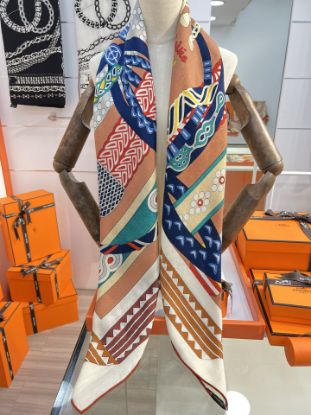 Picture of HERMES scarf